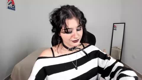 Snapshot of liz_beths chatting on July 9, 8:46 pm Elizabeth online show from July 9, 8:46 pm