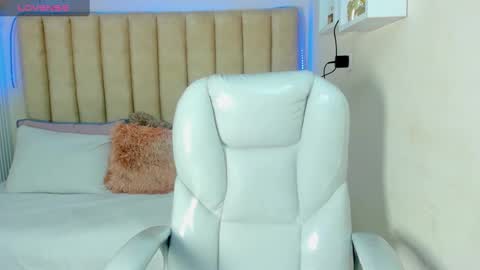 LIZ online show from February 25, 10:39 pm