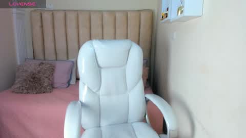 LIZ online show from March 12, 12:10 am