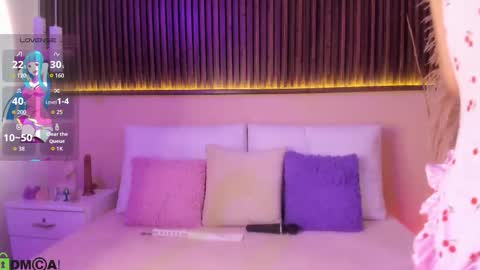    online show from March 25, 7:20 pm