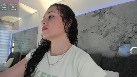 Liz  online show from October 11, 11:31 am