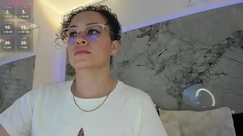 Liz  online show from January 17, 11:59 am