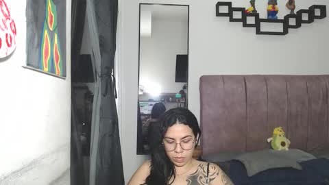 Snapshot of liza_thurner chatting on September 19, 3:08 am Liza Thurner online show from September 19, 3:08 am