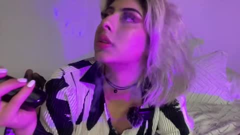 Snapshot of lizambarr chatting on February 14, 3:22 am Lizeth online show from February 14, 3:22 am