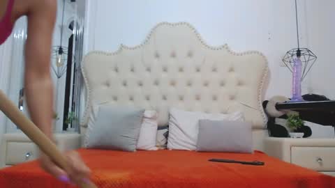 Snapshot of lizandjuan chatting on January 8, 7:03 pm lizANDjuan online show from January 8, 7:03 pm