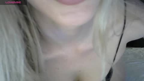 LizaSweetyy online show from March 21, 9:47 am
