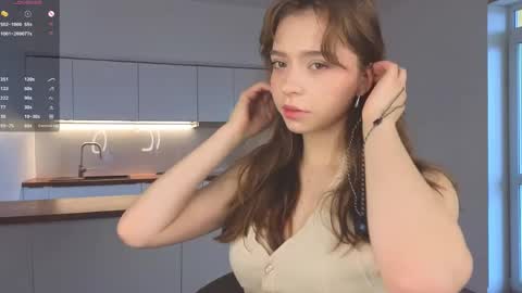 Hello there im Amelia Im new here Lets have fun online show from April 18, 3:10 am