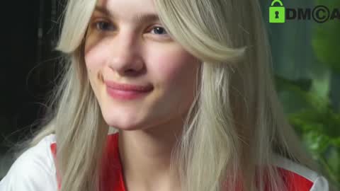 Snapshot of lizbethcoll chatting on January 10, 10:46 pm Sunnheart online show from January 10, 10:46 pm