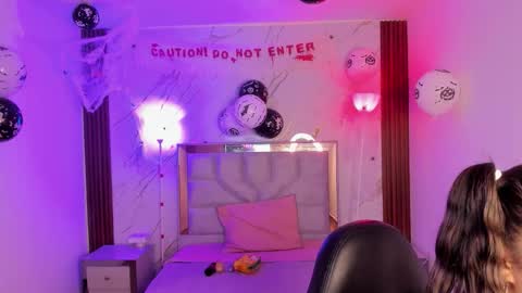 lizeth_salazar online show from October 4, 12:03 pm