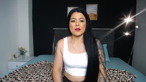 Snapshot of lizha_milf chatting on December 21, 8:32 pm Lizha  online show from December 21, 8:32 pm
