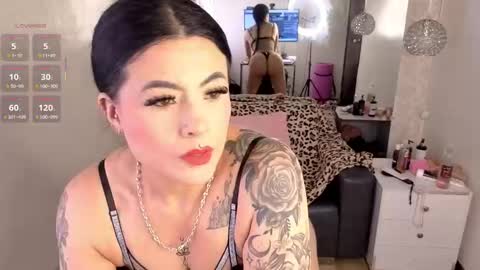 Snapshot of lizha_milf chatting on November 22, 4:28 pm Lizha online show from November 22, 4:28 pm
