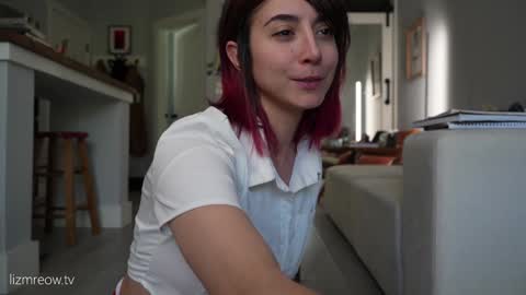 Snapshot of lizmreow chatting on November 9, 7:45 pm Liselle online show from November 9, 7:45 pm