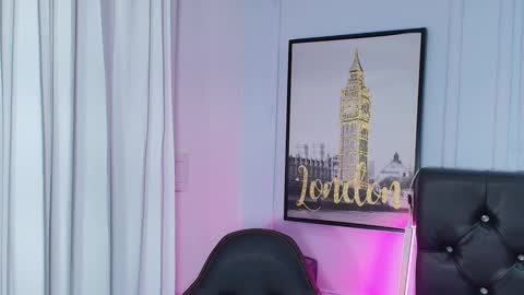 Lizz  online show from December 17, 11:39 am