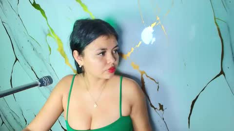 Lizz  online show from December 4, 12:03 pm