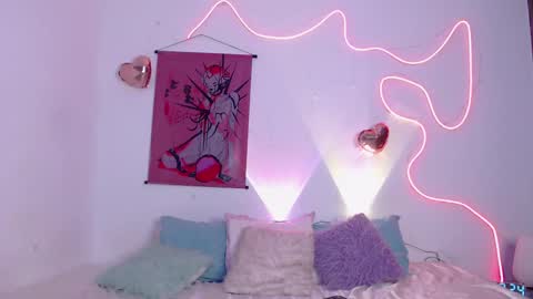 Lizza Scott online show from February 22, 1:22 am