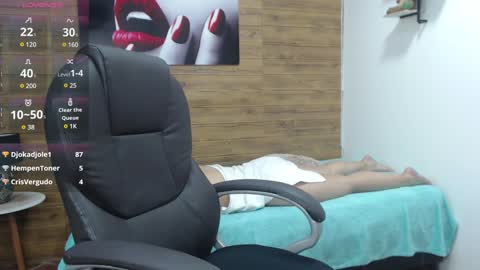 lizza online show from February 1, 8:37 pm