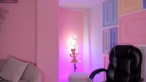 Lizzi  online show from September 14, 5:56 pm