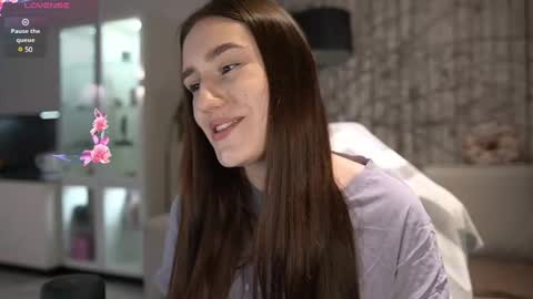 Snapshot of lizzi_fox chatting on December 6, 2:57 am Lizi-Fox online show from December 6, 2:57 am