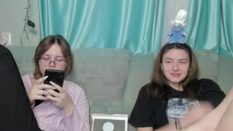 lizzi_muur online show from December 31, 8:12 pm