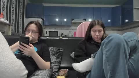 lizzi_muur online show from February 26, 3:19 pm