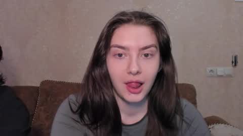 lizzi_muur online show from February 1, 10:14 am