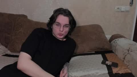 lizzi_muur online show from February 7, 4:49 am