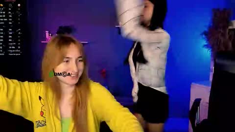 Snapshot of lizzie_boom chatting on October 17, 7:00 am lizzie_boom online show from October 17, 7:00 am