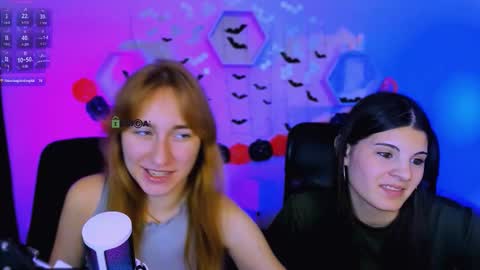 Snapshot of lizzie_boom chatting on November 1, 10:28 am lizzie_boom online show from November 1, 10:28 am