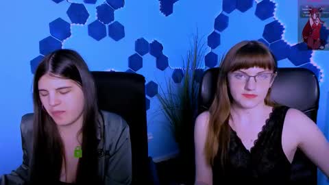 lizzie_boom online show from March 4, 8:26 pm