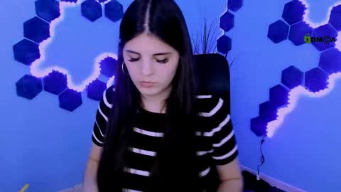 lizzie_boom online show from April 7, 7:03 pm