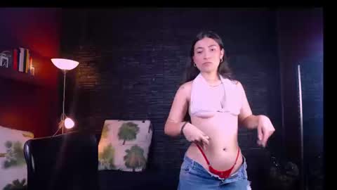 Snapshot of lizzie_collin chatting on September 23, 1:58 pm Lizzie online show from September 23, 1:58 pm