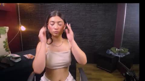 Snapshot of lizzie_collin chatting on September 26, 1:59 pm Lizzie online show from September 26, 1:59 pm