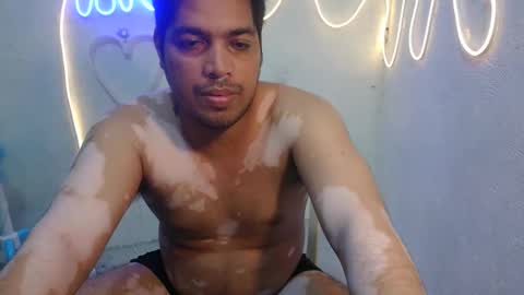 lizzy_955413 online show from March 18, 6:38 am