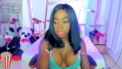 Snapshot of lizzy_joss chatting on December 9, 9:17 am Lizzy Joss online show from December 9, 9:17 am