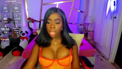 Snapshot of lizzy_joss chatting on December 9, 11:34 pm Lizzy Joss online show from December 9, 11:34 pm