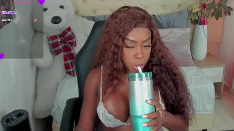 Snapshot of lizzy_joss chatting on September 15, 7:47 pm Lizzy Joss online show from September 15, 7:47 pm