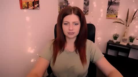 Snapshot of lizzy_koul chatting on September 15, 6:52 pm Lizzy3 online show from September 15, 6:52 pm