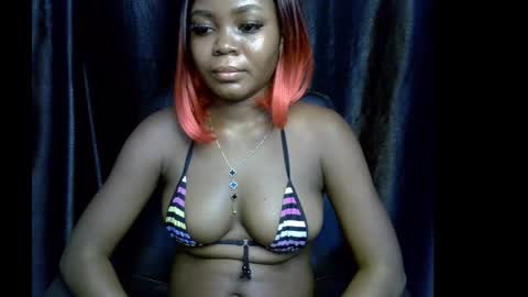 Snapshot of lizzy_petite chatting on September 14, 11:04 pm lizzy online show from September 14, 11:04 pm