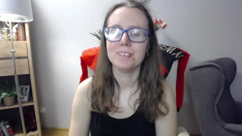 Lizzy online show from April 22, 4:59 am