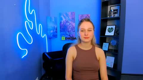 Snapshot of lizzy_sweety_purrr chatting on June 5, 10:10 am lizzy_sweety_purrr online show from June 5, 10:10 am