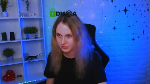 Snapshot of lizzy_sweety_purrr chatting on June 8, 11:21 am lizzy_sweety_purrr online show from June 8, 11:21 am