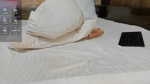 lizzyvixxx online show from February 1, 5:37 pm