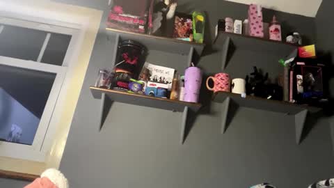 Snapshot of lizzyylovesick chatting on December 21, 5:18 pm lizzybunny online show from December 21, 5:18 pm