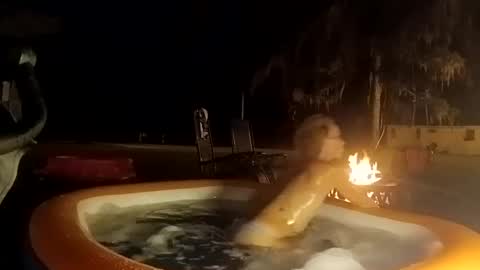 Snapshot of ljandcherry chatting on September 20, 4:35 am LjCherry online show from September 20, 4:35 am