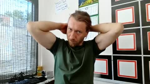 Snapshot of lkonig504475 chatting on July 2, 12:33 pm lkonig504475 online show from July 2, 12:33 pm