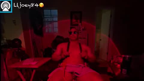 lljoey84 online show from February 20, 5:48 am