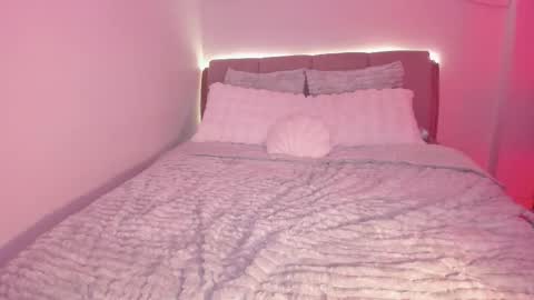 Kloe see you 28-11  to celebrate my birthday online show from September 30, 2:49 am