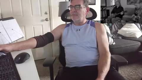 LongDick Daddy online show from November 27, 4:42 pm