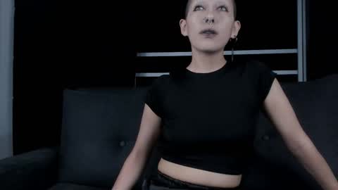 Snapshot of lnxmst chatting on November 13, 11:36 pm Lynx Mist online show from November 13, 11:36 pm