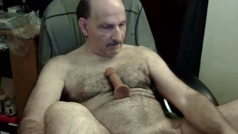 loades182025 online show from January 8, 3:53 am